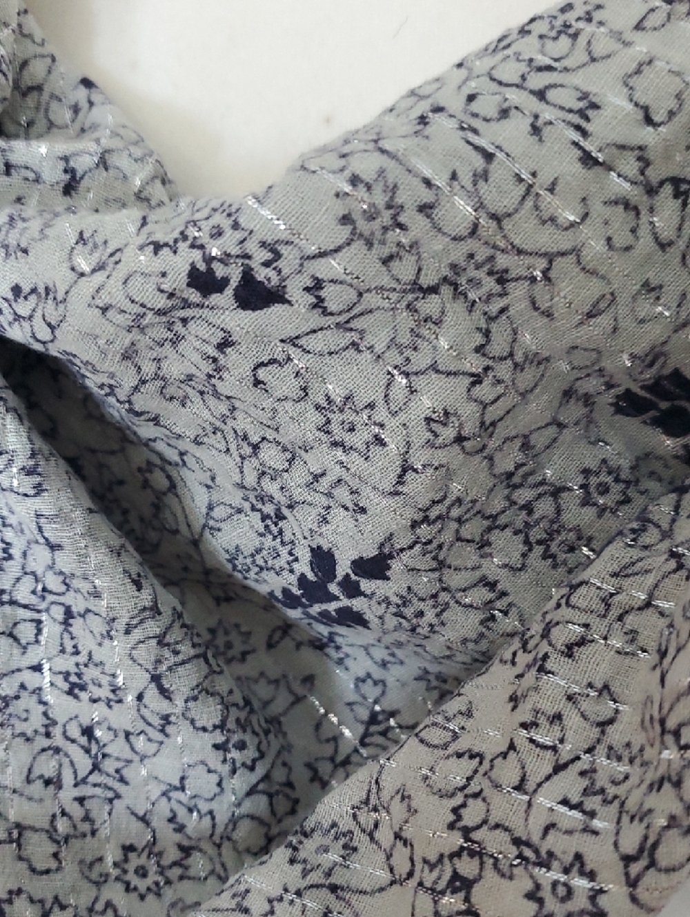 Light Gray Floral Print Women's Scarf - Picture 3 of 5